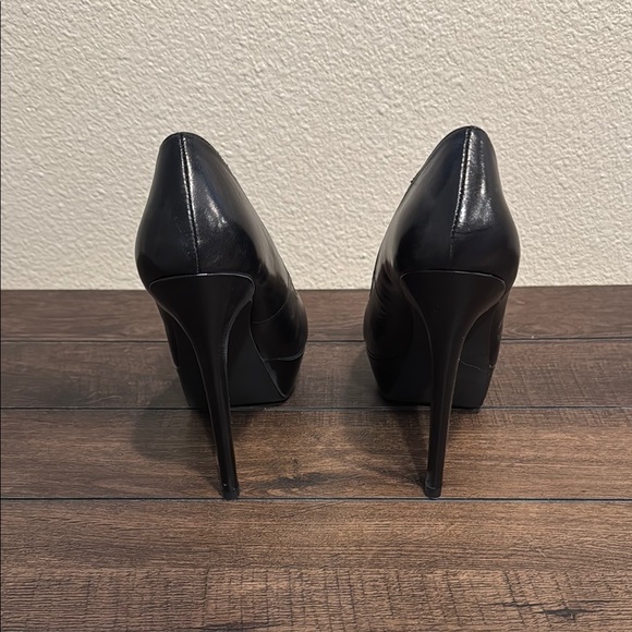 Black Women's Heels - Picture 3 of 4